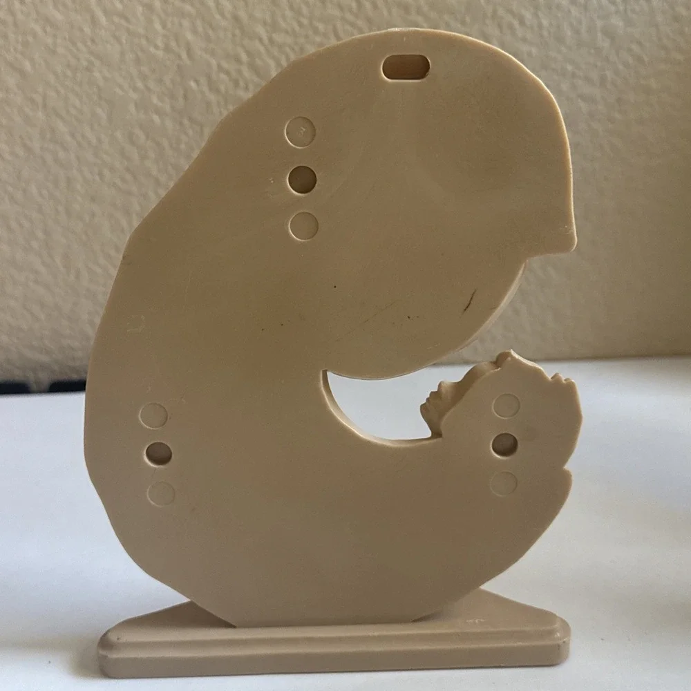 Vintage Mary and Baby Jesus Molded Plastic Figurine Free Standing - Wall Hanging